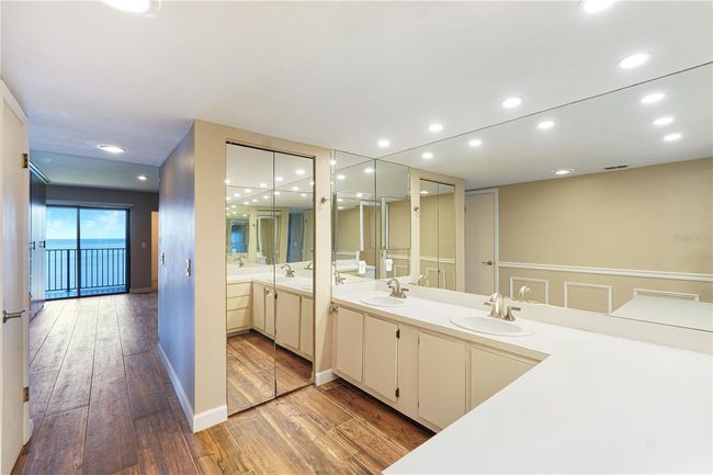 433 - 433 Mariner Dr, Condo with 2 bedrooms, 2 bathrooms and null parking in Tarpon Springs FL | Image 20