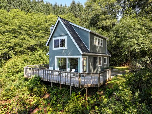 7975 Nw Logan Rd, Lincoln City, OR, 97367 | Card Image
