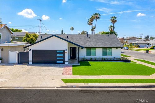 4422 E Silverleaf Ave, Orange, CA, 92869-2928 | Card Image