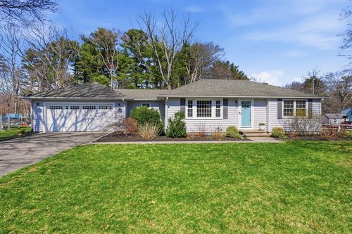 131 Carpenter Rd., Walpole, MA, 02081 | Card Image