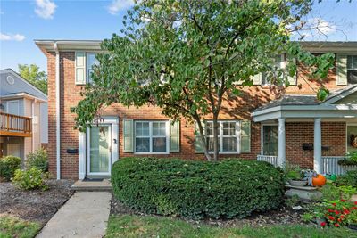 1419 Peacock Lane, Condo with 2 bedrooms, 1 bathrooms and null parking in Brentwood MO | Image 1