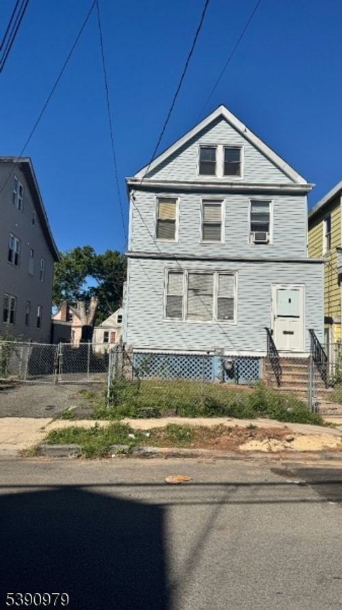 123 Alexander St, Newark, NJ, 07106-1931 | Card Image