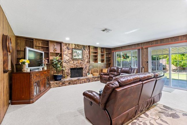 4939 Brookglen Way, House other with 3 bedrooms, 2 bathrooms and null parking in Carmichael CA | Image 14