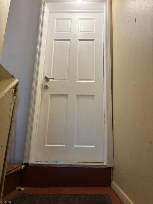 4-84 Washington St, Perth Amboy, NJ, 08861-3536 | Card Image