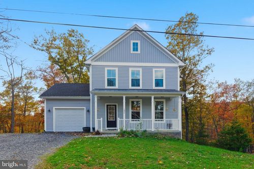 194 Nemacolin Trl, HEDGESVILLE, WV, 25427-4272 | Card Image