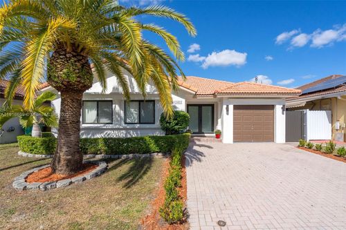 15057 Sw 32nd St, Miami, FL, 33185-3989 | Card Image