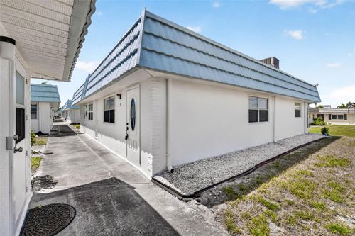 apt-27-1801 Bedford Ln, Sun City Center, FL, 33573-6027 | Card Image