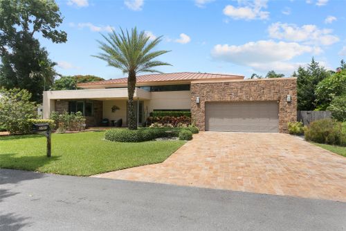 2701 Ne 2nd Ave, Wilton Manors, FL, 33334-1016 | Card Image