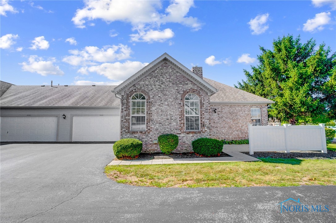 Fox Run Cir, Findlay, OH 45840