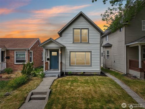 1022 N Anderson St, Tacoma, WA, 98406-6814 | Card Image