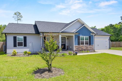 811 E Warner Ct, Hubert, NC, 28539-8002 | Card Image