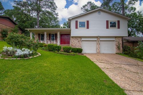 2911 Millbrook Rd, Little Rock, AR, 72227-3039 | Card Image