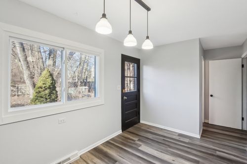 414 Skokie Ct, Wilmette, IL, 60091-3005 | Card Image