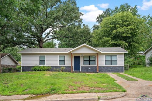 251 Crockett St, Lone Star, TX, 75668-2004 | Card Image