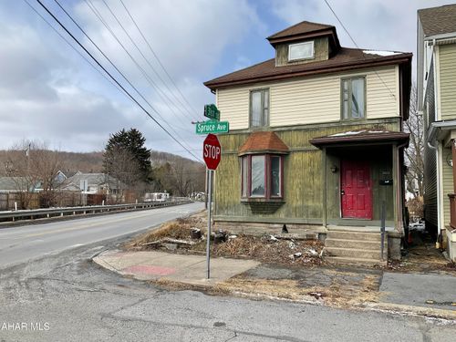 3022 Spruce Ave, Altoona, PA, 16601-1610 | Card Image