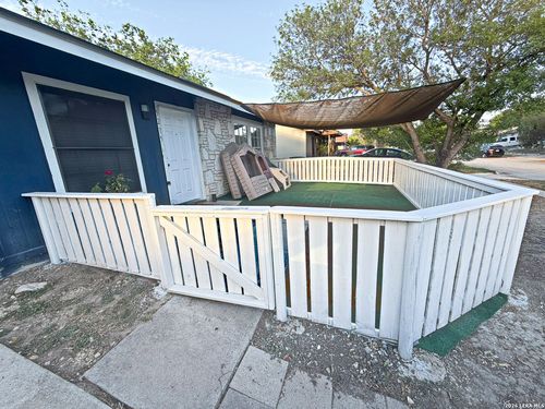 5215 Village Hvn, San Antonio, TX, 78218-3846 | Card Image