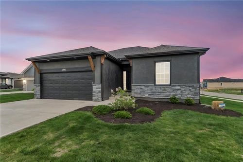 15171 W 173rd St, Olathe, KS, 66062-7141 | Card Image