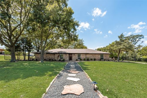 2 Woodmoor Cir, Lucas, TX, 75002-7407 | Card Image