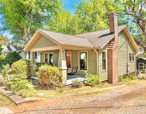 806 Perry Rd, Greenville, SC, 29609-3532 | Card Image