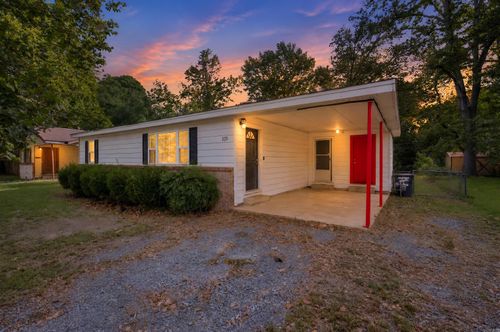 125 Cherry St, Jacksonville, AR, 72076-3805 | Card Image