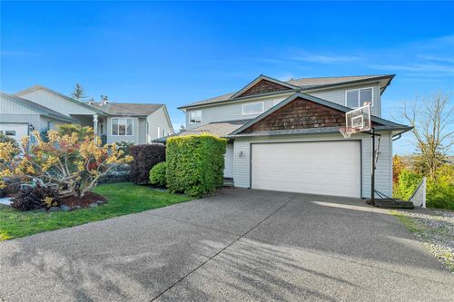 {{alt}} | Card Image