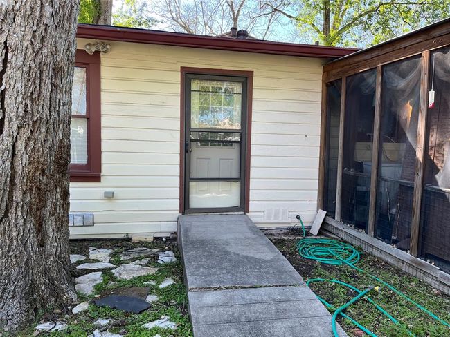 backdoor to 3/2 home | Image 12