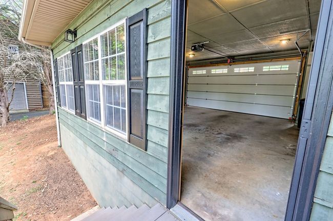 2403 Hidden Valley Rd, Home with 3 bedrooms, 3 bathrooms and 2 parking in Hiawassee GA | Image 76
