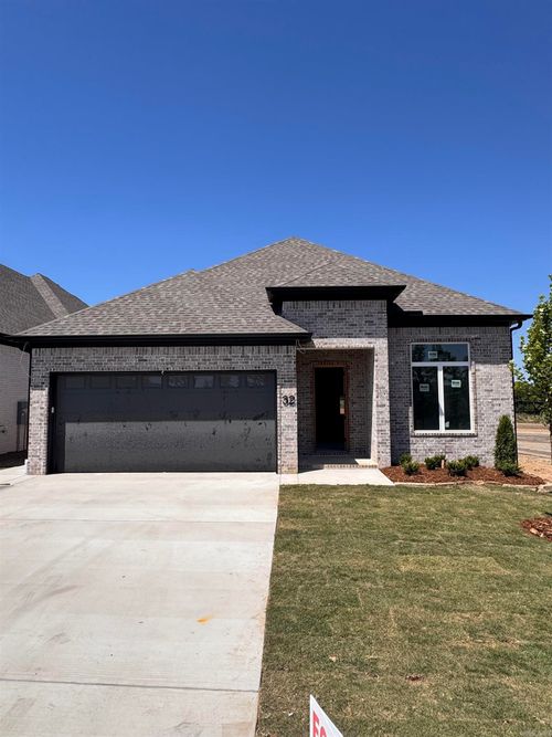 32 Mountain Brook Road, Little Rock, AR, 72223 | Card Image