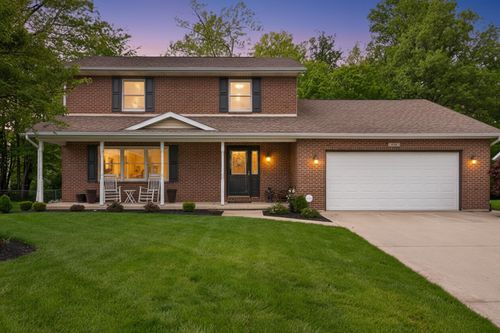 564 Foxcross Dr, Sidney, OH, 45365-3651 | Card Image