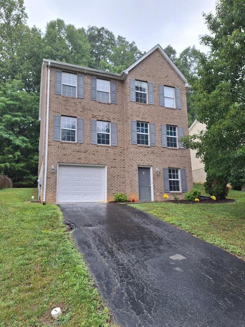 1722 Connors Run, Salem, VA, 24153-7407 | Card Image