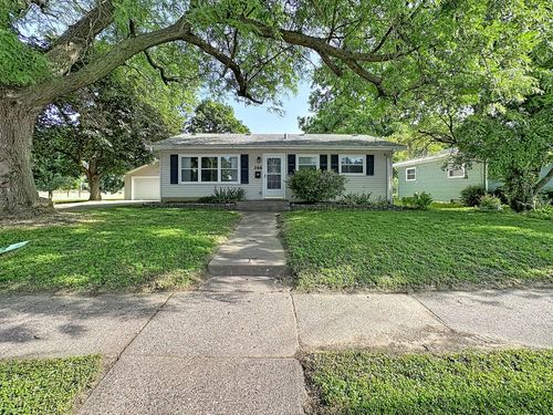 346 W 32nd St, Davenport, IA, 52803-1028 | Card Image