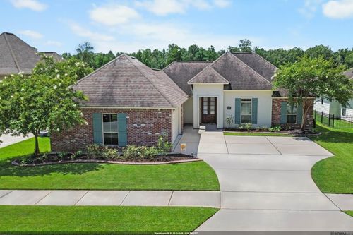 17036 Bentons Ferry Ave, Greenwell Springs, LA, 70739-5762 | Card Image