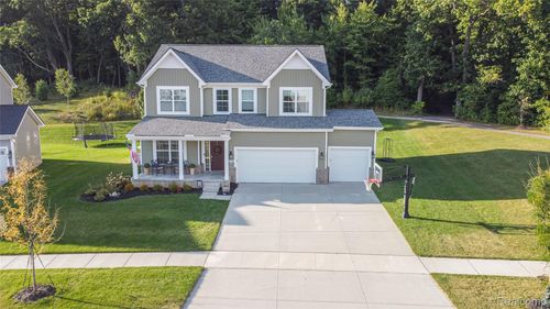 8179 Birchfield Dr, Brighton, MI, 48116-6734 | Card Image