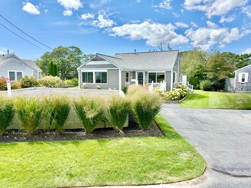 89 Acres Ave, West Yarmouth, MA, 02673-5001 | Card Image