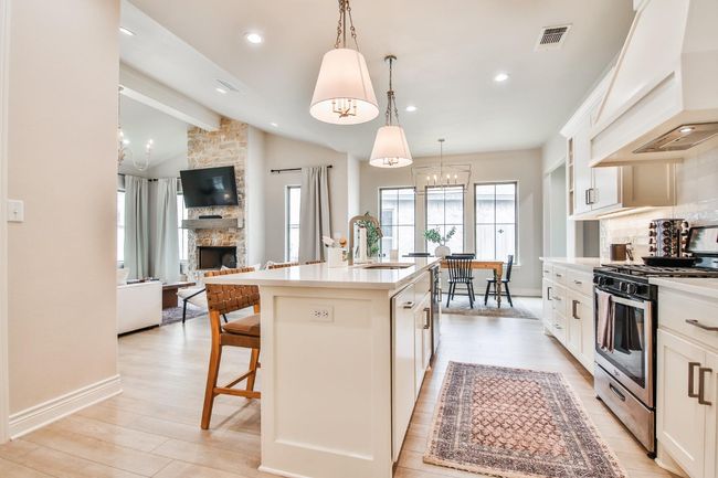 6903 18 Th St, House other with 3 bedrooms, 2 bathrooms and null parking in Lubbock TX | Image 13