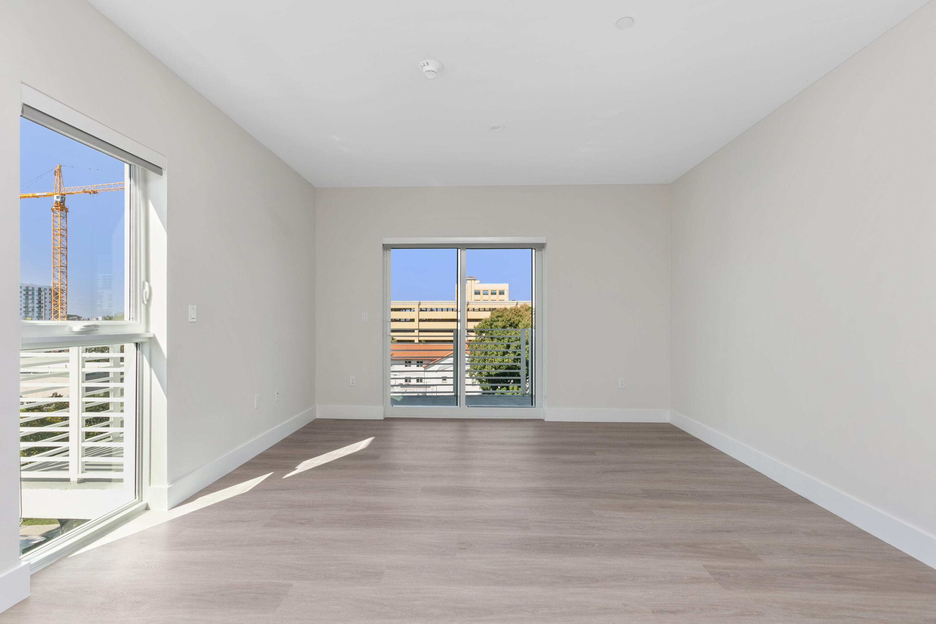 Residential in Hollywood 2