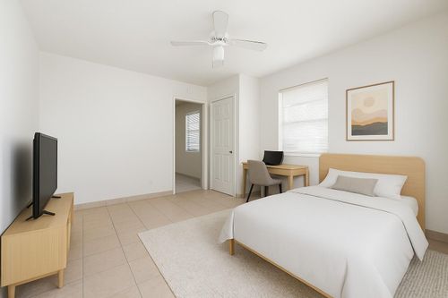 apt-3-4-406 Nw 7th Ct, Hallandale Beach, FL, 33009-2205 | Card Image