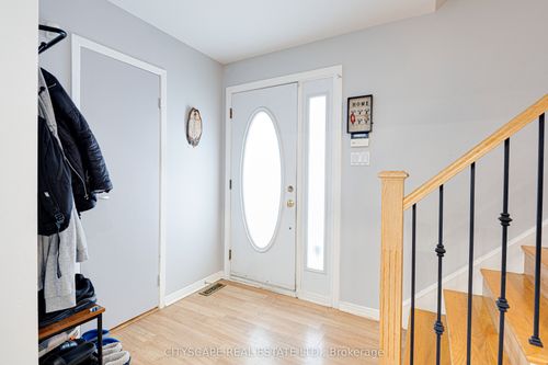 48 Mandarin Cres, Brampton, ON, L6S2S4 | Card Image