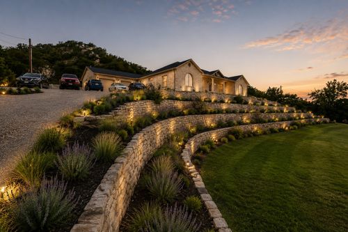 39 La Toya Trl, Wimberley, TX, 78676-3619 | Card Image