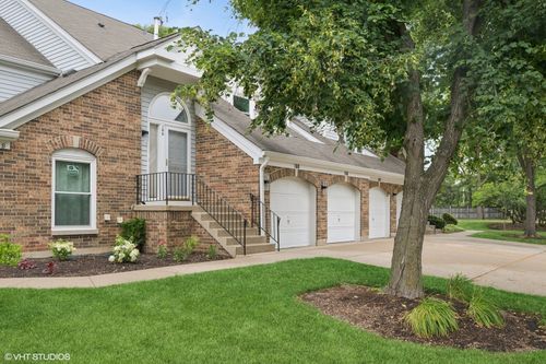 166-166 Willow Pkwy, Buffalo Grove, IL, 60089-4628 | Card Image