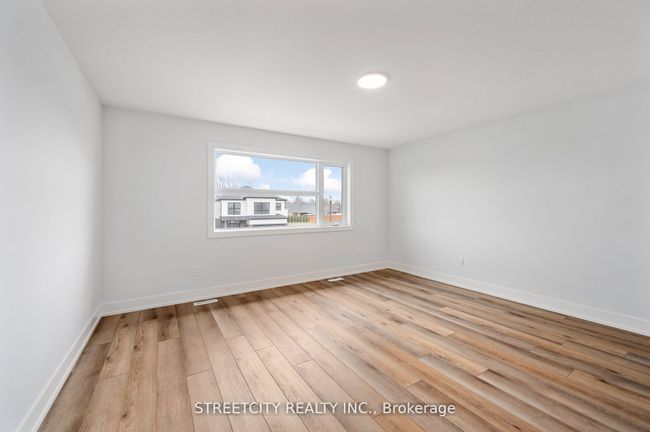 33 Lucas Rd, House other with 3 bedrooms, 3 bathrooms and 2 parking in St. Thomas ON | Image 14