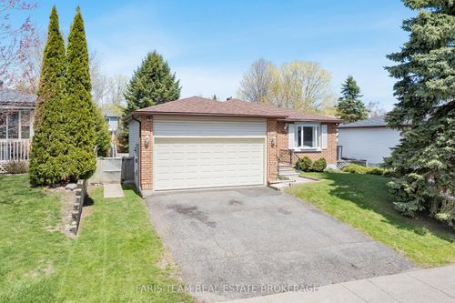 308 Christine Dr, Midland, ON, L4R5A4 | Card Image