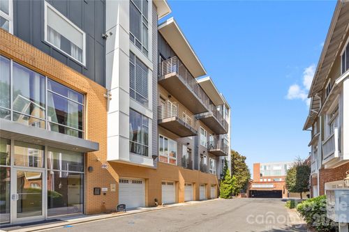 202-300 Magnolia Ave, Charlotte, NC, 28203-0102 | Card Image