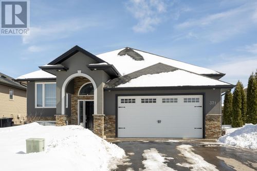 371 Cougar Cres, Thunder Bay, ON, P7C0B3 | Card Image