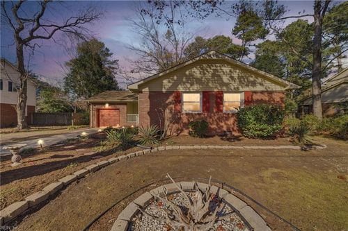 504 Kingston Dr, Virginia Beach, VA, 23452-4510 | Card Image