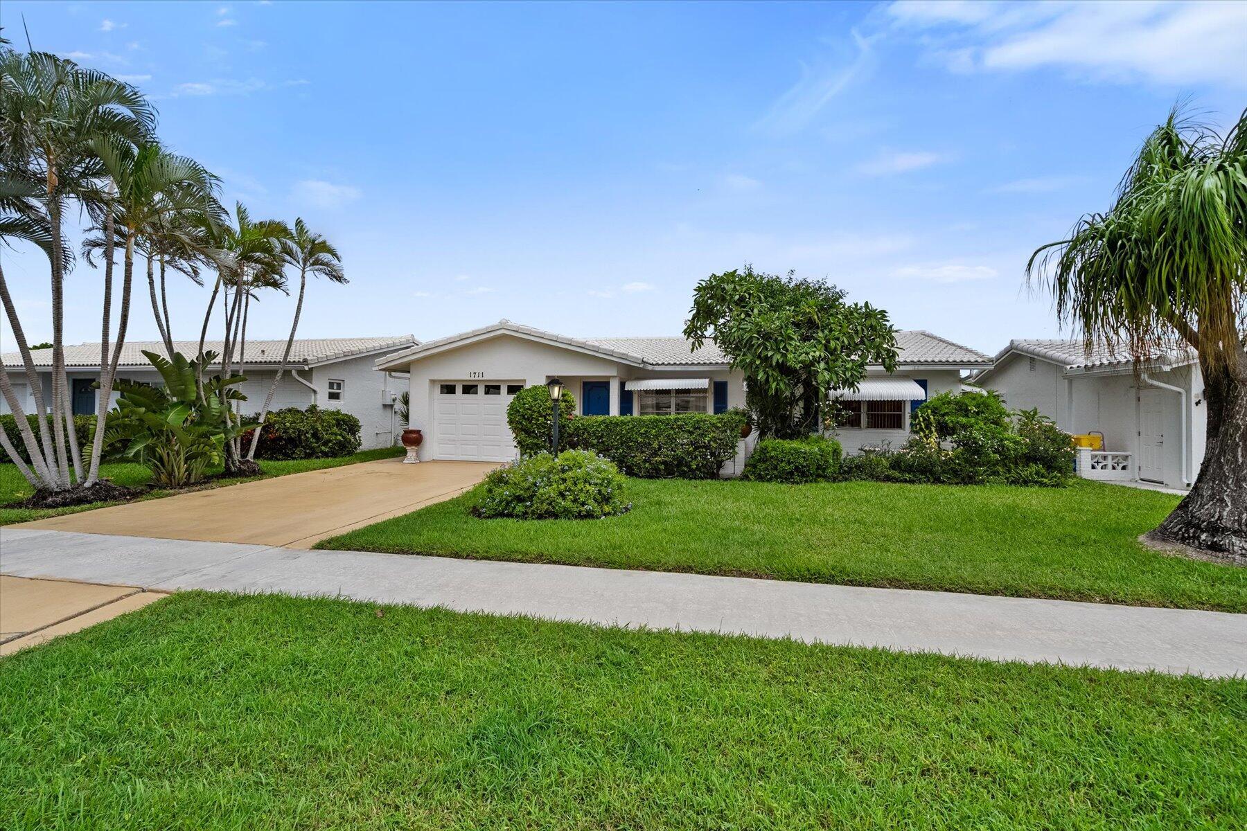 18th St, Boynton Beach, FL 33426