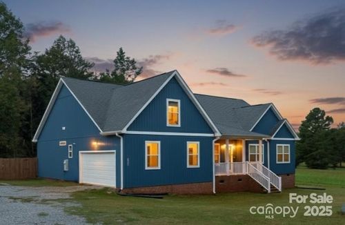 134 Gibbs Rd, Maiden, NC, 28650-8786 | Card Image