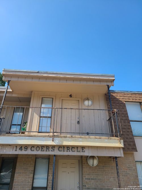 apt-4-149 Coers Dr, San Marcos, TX, 78666-2937 | Card Image