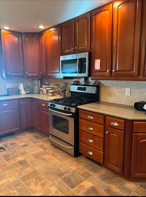 unit-521-1661 Old Country Rd, Riverhead, NY, 11901-4452 | Card Image