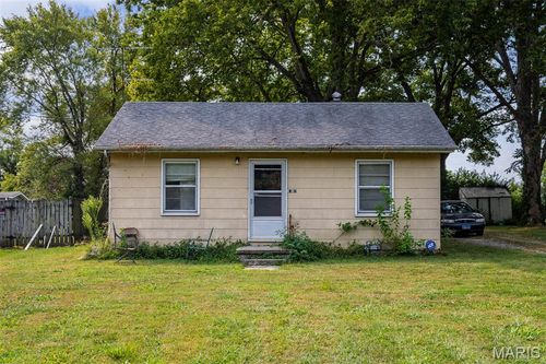 307 W Peeples St, Summerfield, IL, 62289-1019 | Card Image